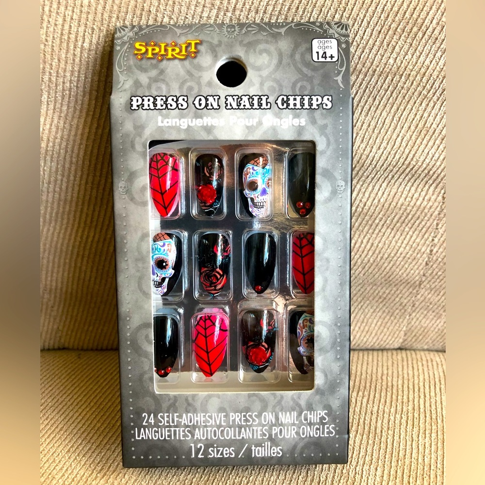 NEW Spirit Halloween Sugar Skulls, Roses, Spiderwebs, Bling 24 Press On Nails